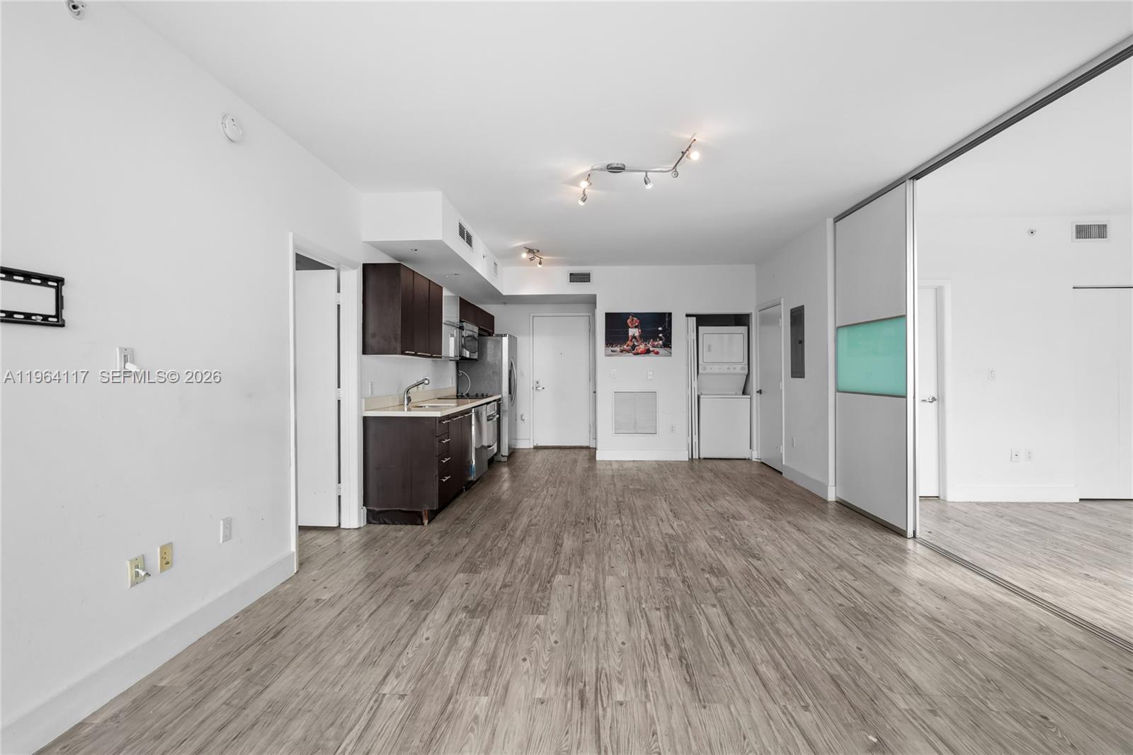 90 Southwest 3rd Street, Unit 4203 Miami, FL 33130 - Photo 9 of 36