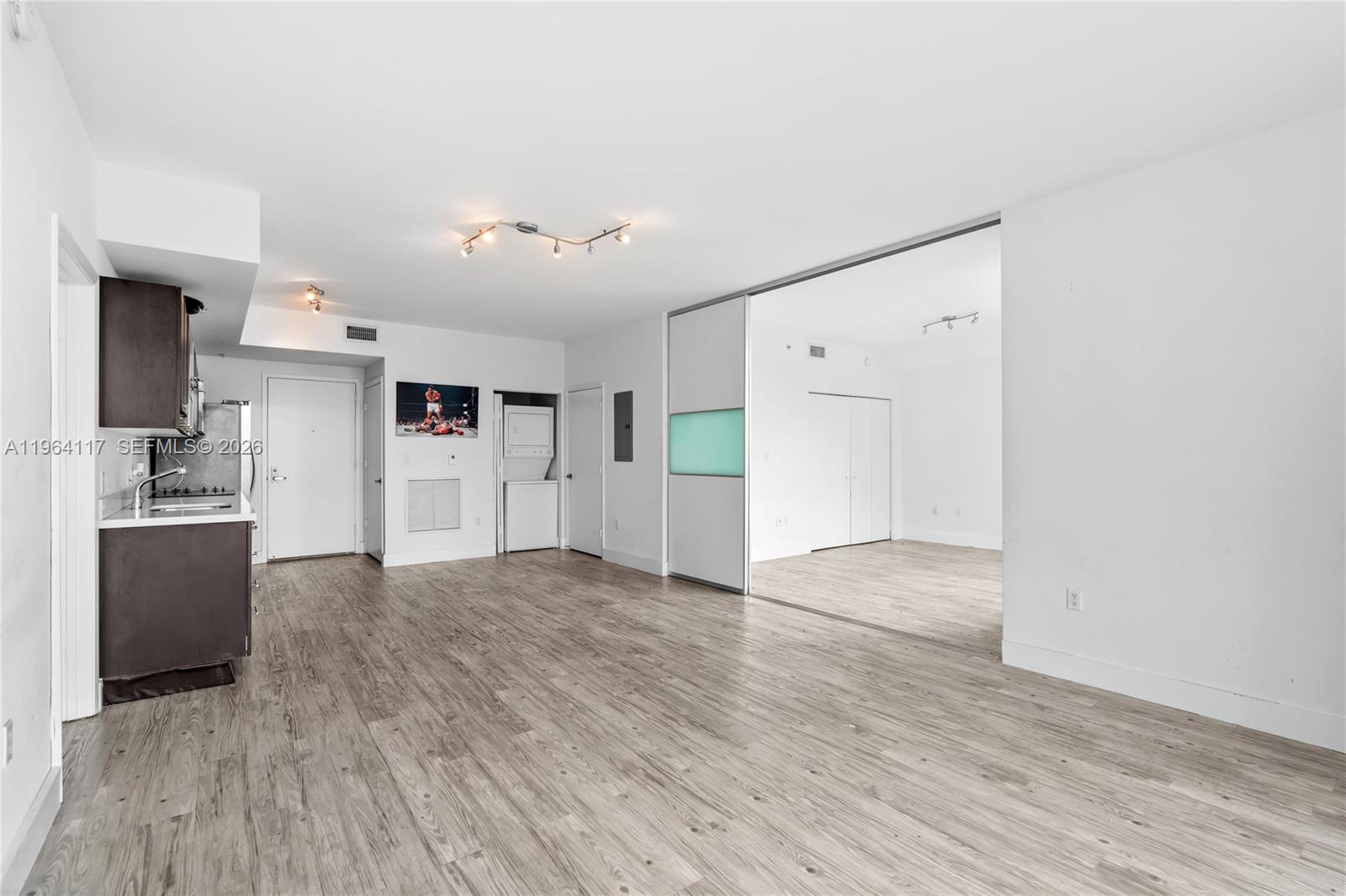 90 Southwest 3rd Street, Unit 4203 Miami, FL 33130 - Photo 10 of 36