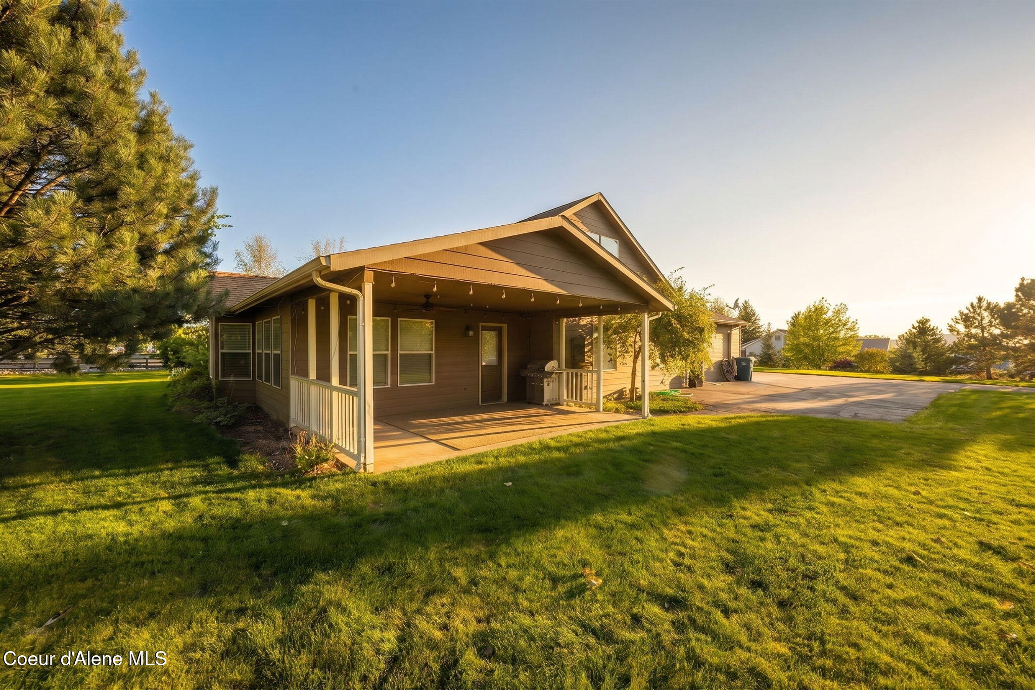 2591 West Diamond Bar Road Rathdrum, ID 83858 - Photo 33 of 41 Covered Back Patio
