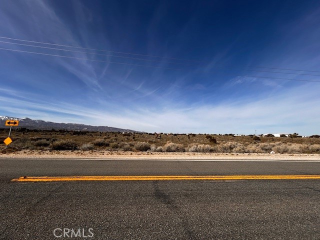 0 Rd Phelan Ca Phelan, CA 92371 - Photo 11 of 15 a view of an ocean and houses