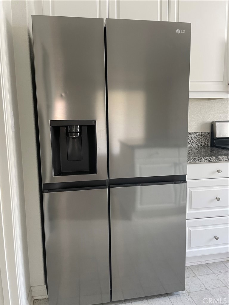 20952 Telegraph Road Riverside, CA 92507 - Photo 13 of 42 Refrigerator included
