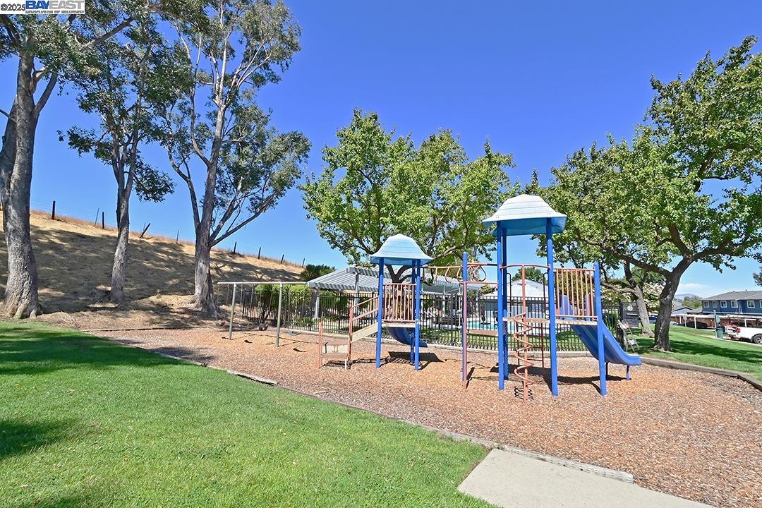 1031 Spring Valley Common Livermore, CA 94551 - Photo 19 of 26 a view of a park with slide