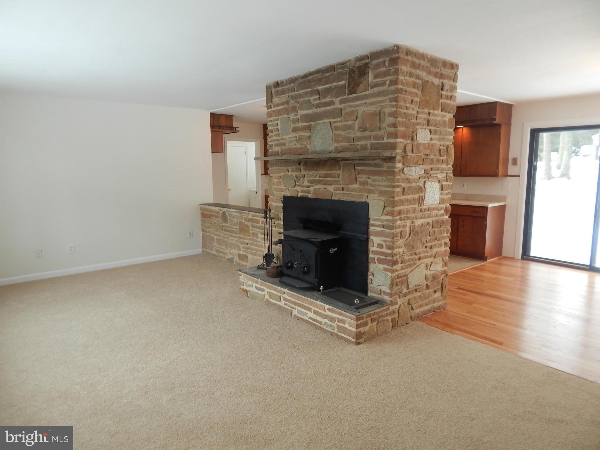 1332 Heaps Road Whiteford, MD 21160 - Photo 11 of 24 Living Room