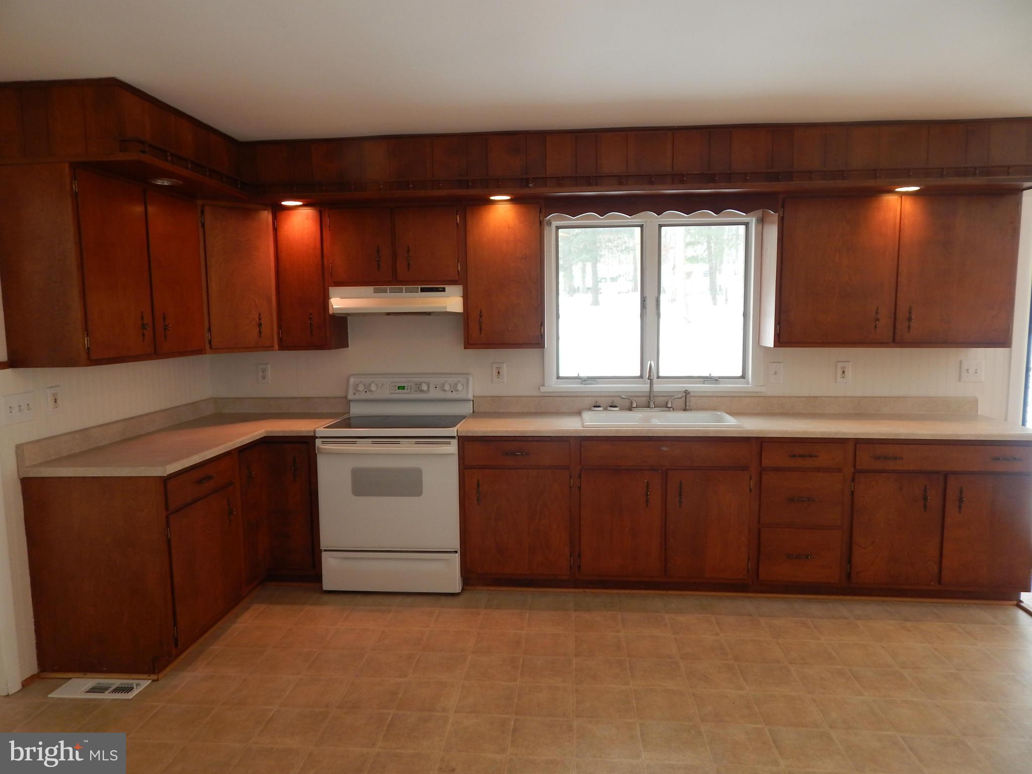 1332 Heaps Road Whiteford, MD 21160 - Photo 9 of 24 Kitchen