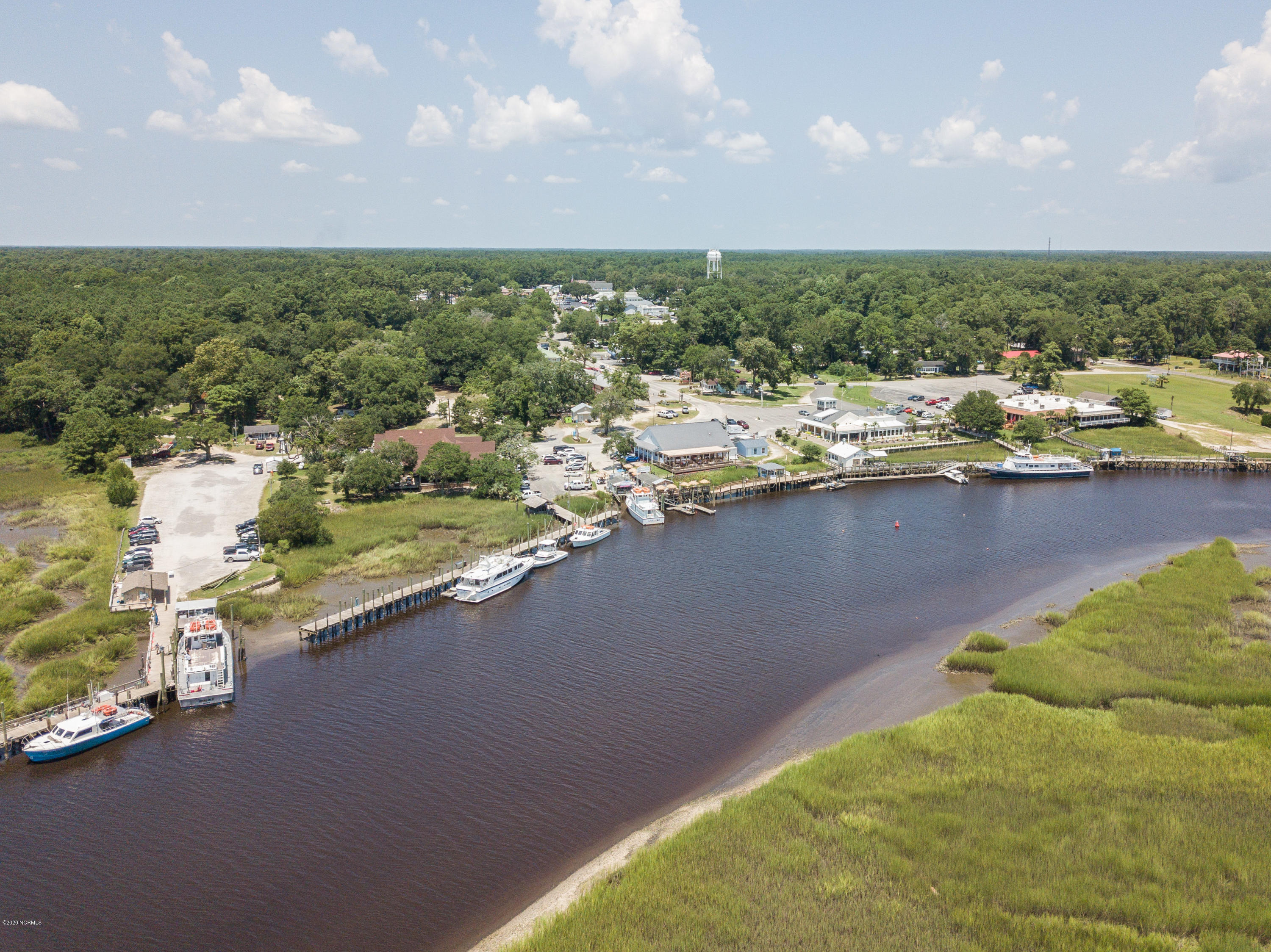 9261 West Lake Road Calabash, NC 28467 - Photo 10 of 13 Calabash Fishing VillageDevaughnPark-79