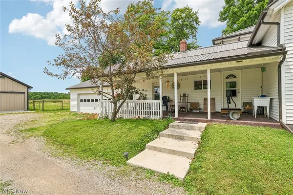 $299,900 | 15124 Lake Avenue, Middlefield, OH 44062
