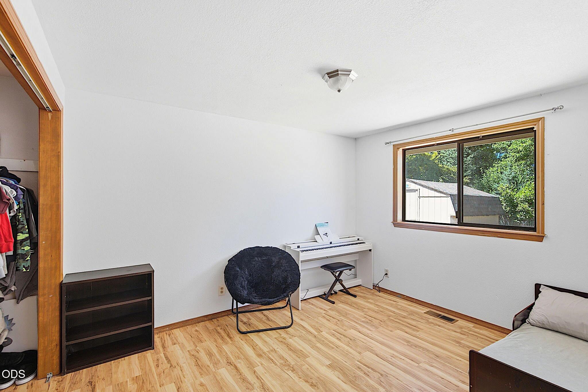 1609 Leonard Road Grants Pass, OR 97527 - Photo 18 of 38 Gallery Image 18