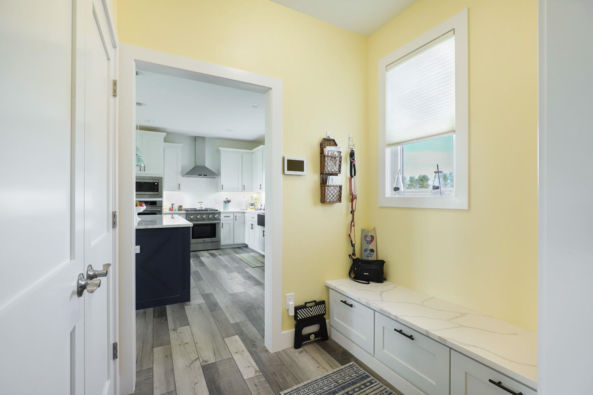 8067 North Nichols Road Flushing, MI 48433 - Photo 6 of 49 50095886-5.JPG