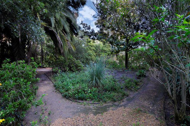 1098 Golf Road Santa Barbara, CA 93108 - Photo 8 of 9 a view of a pathway both side of yard