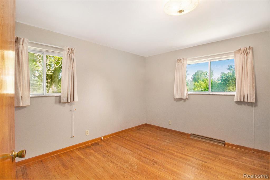 12105 Hegel Road Goodrich, MI 48438 - Photo 10 of 26 Gallery Image 10
