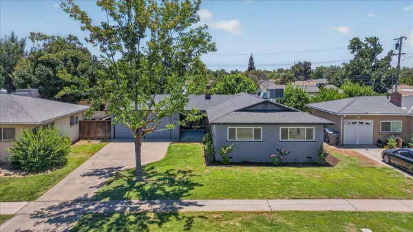 $355,000 | 2302 East Fedora Avenue, Fresno, CA 93726