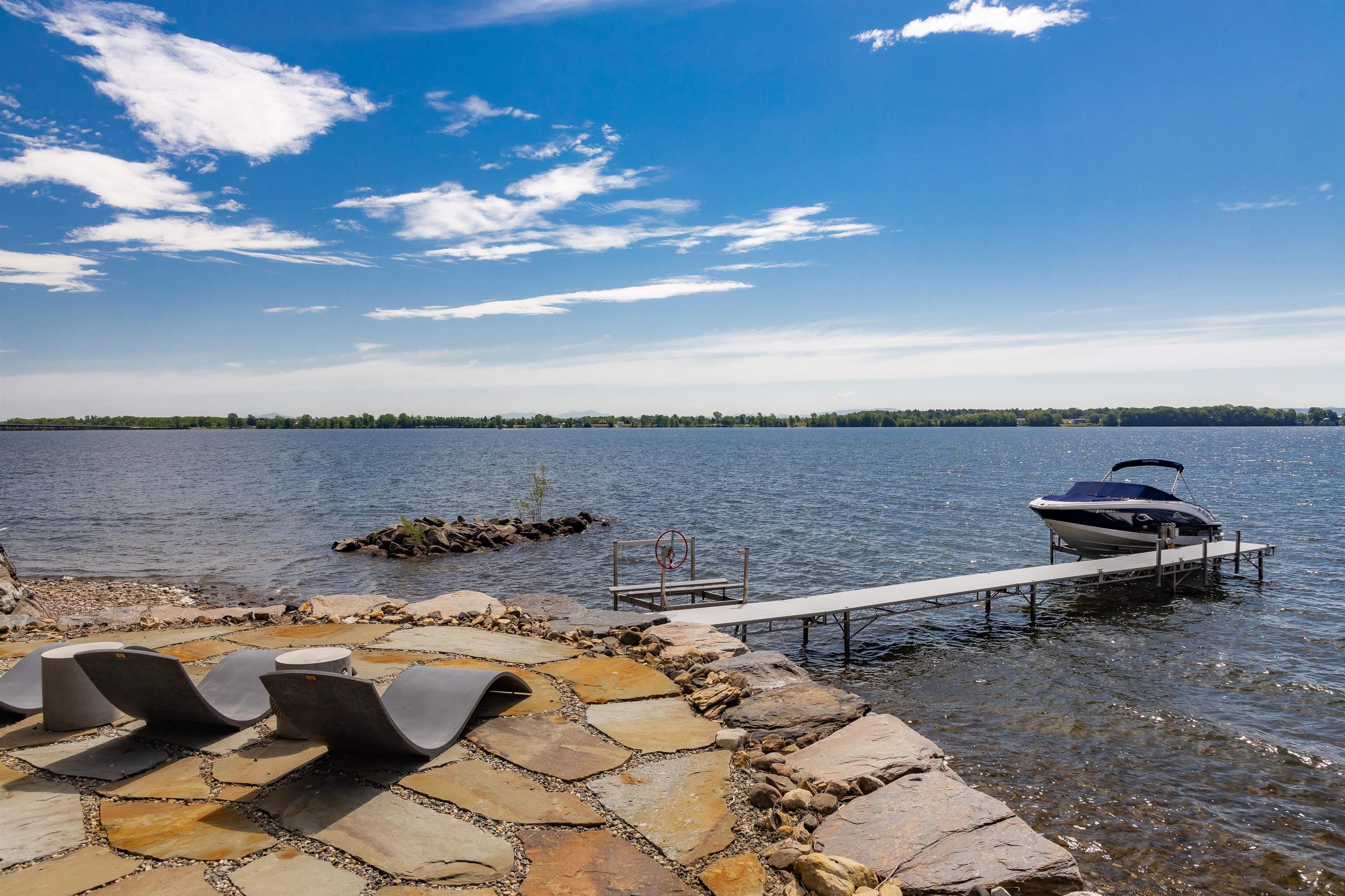 357 McGregor Point Alburgh, VT 05440 - Photo 4 of 57 Gallery Image 4