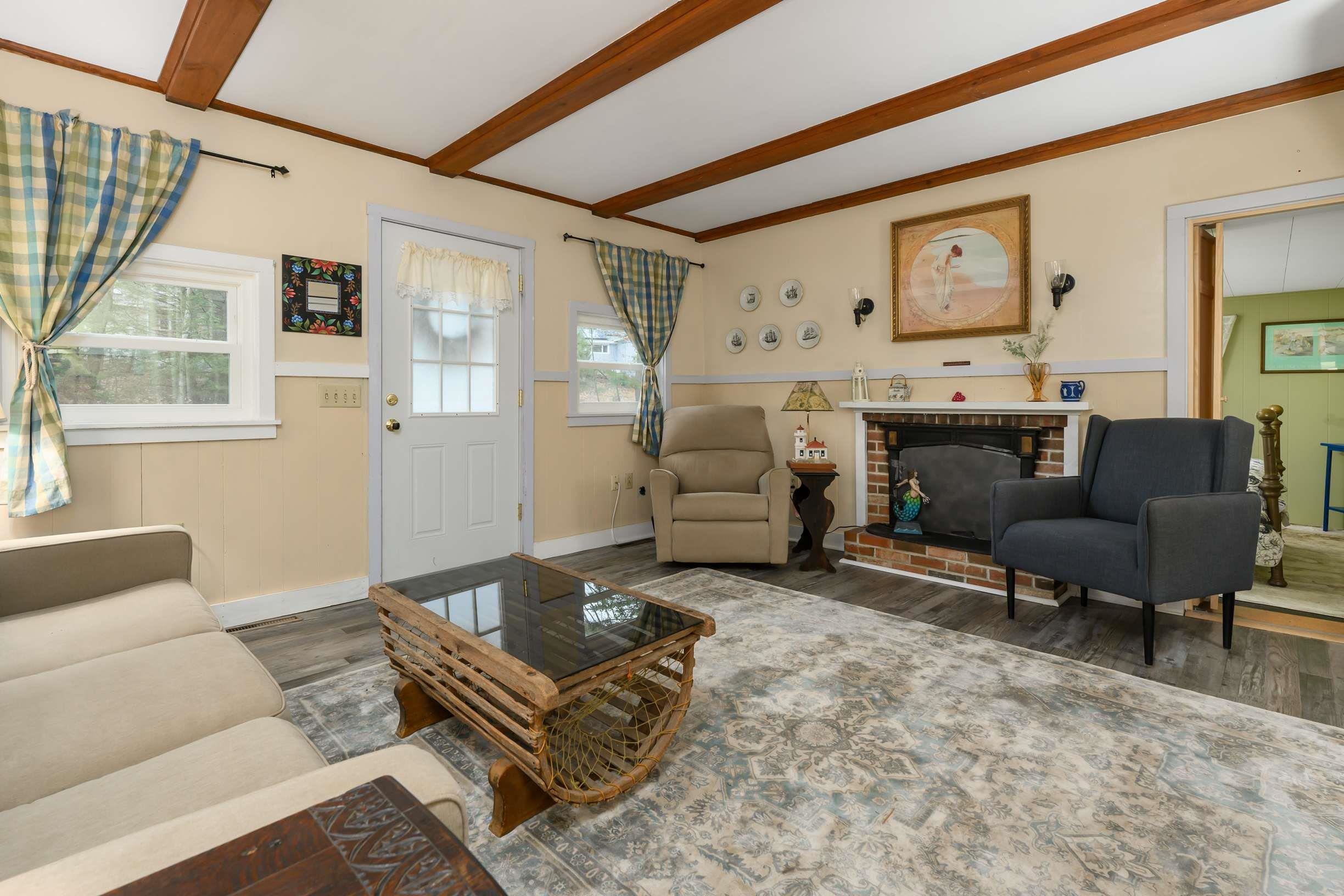 243 Clay Hill Road York, ME 03902 - Photo 4 of 20 Gallery Image 4