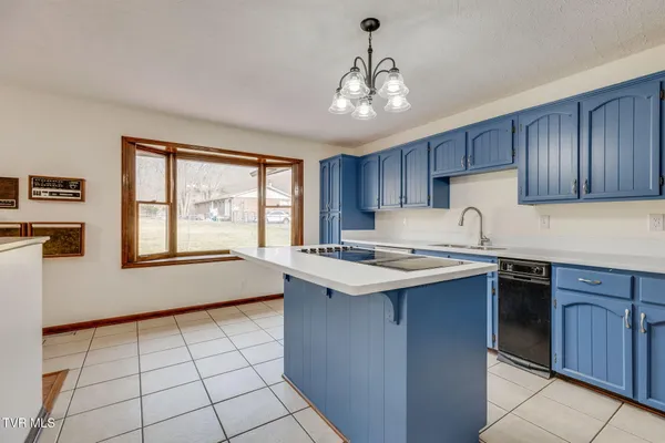 $515,000 | 7893 Baptist Valley Road, North Tazewell, VA 24630