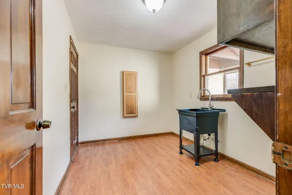 $515,000 | 7893 Baptist Valley Road, North Tazewell, VA 24630