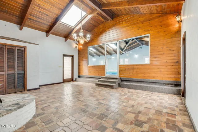 $525,000 | 7893 Baptist Valley Road, North Tazewell, VA 24630