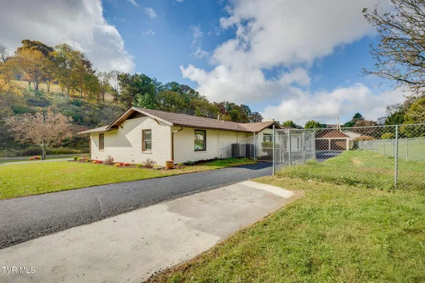 $515,000 | 7893 Baptist Valley Road, North Tazewell, VA 24630