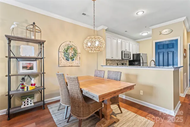 $420,000 | 18009 Kings Point Drive, Unit M, Cornelius, NC 28031