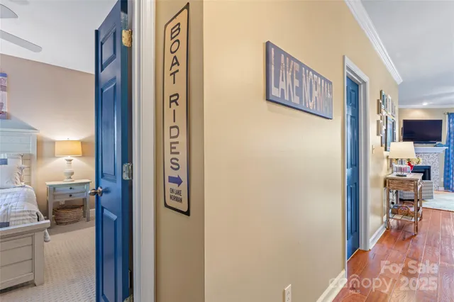 $420,000 | 18009 Kings Point Drive, Unit M, Cornelius, NC 28031