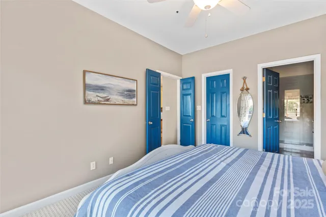 $420,000 | 18009 Kings Point Drive, Unit M, Cornelius, NC 28031