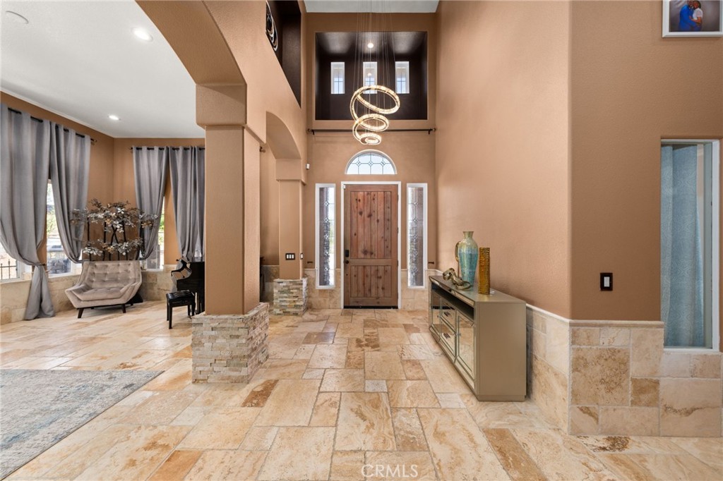 18936 Summer Leaf Lane Riverside, CA 92504 - Photo 8 of 72