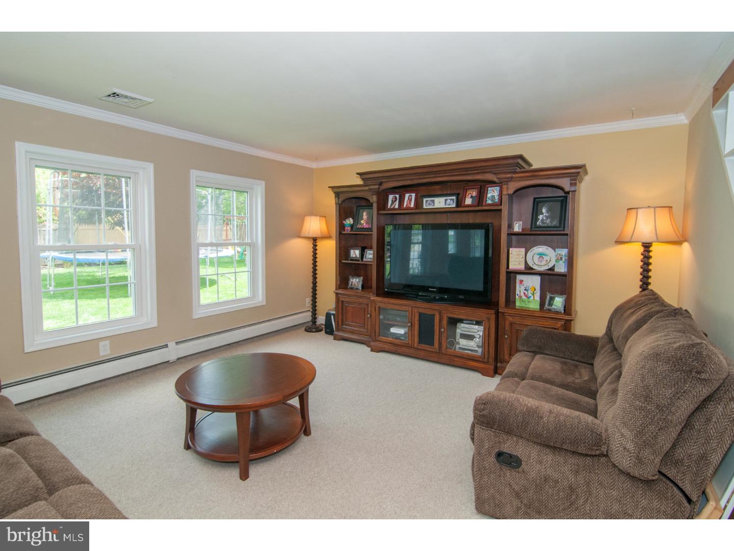 45 Spicebush Road Levittown, PA 19056 - Photo 2 of 25 Living Room