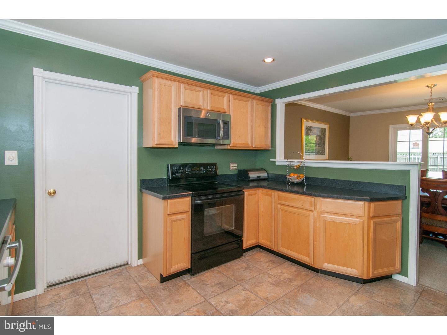 45 Spicebush Road Levittown, PA 19056 - Photo 12 of 25 Kitchen