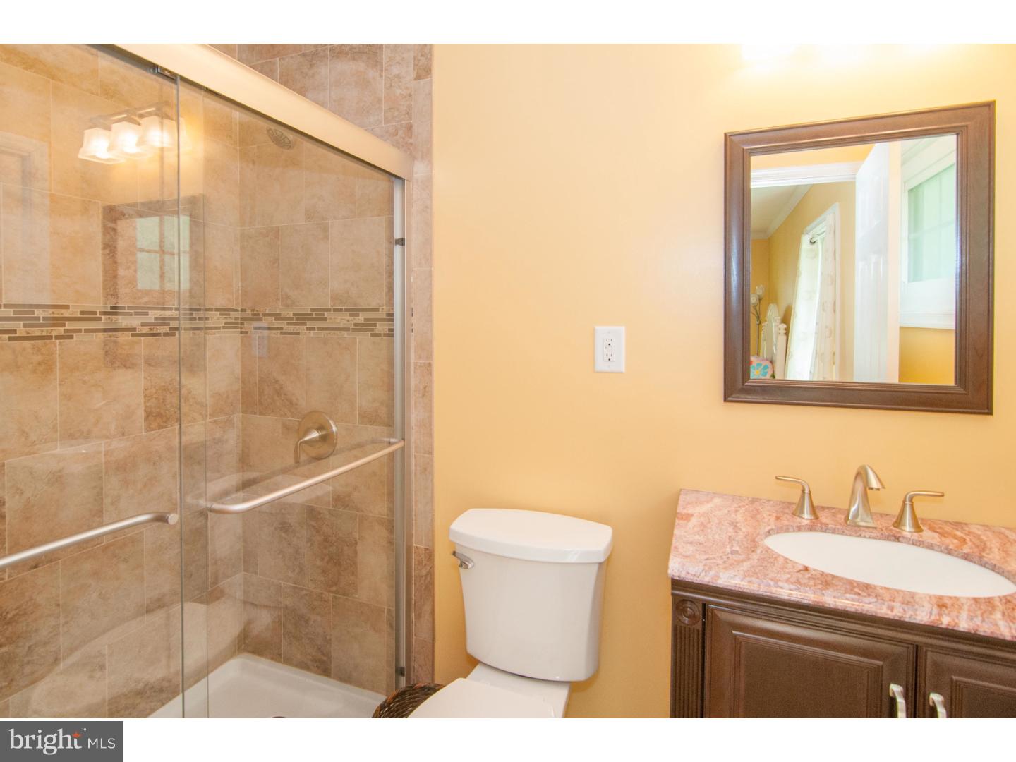 45 Spicebush Road Levittown, PA 19056 - Photo 20 of 25 Bathroom