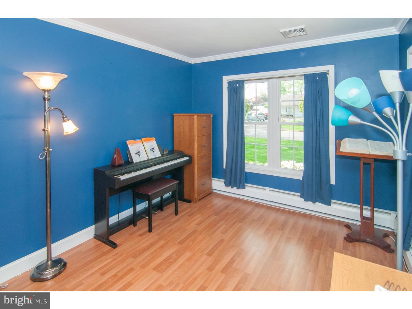 45 Spicebush Road Levittown, PA 19056 - Photo 23 of 25 Gallery Image 23