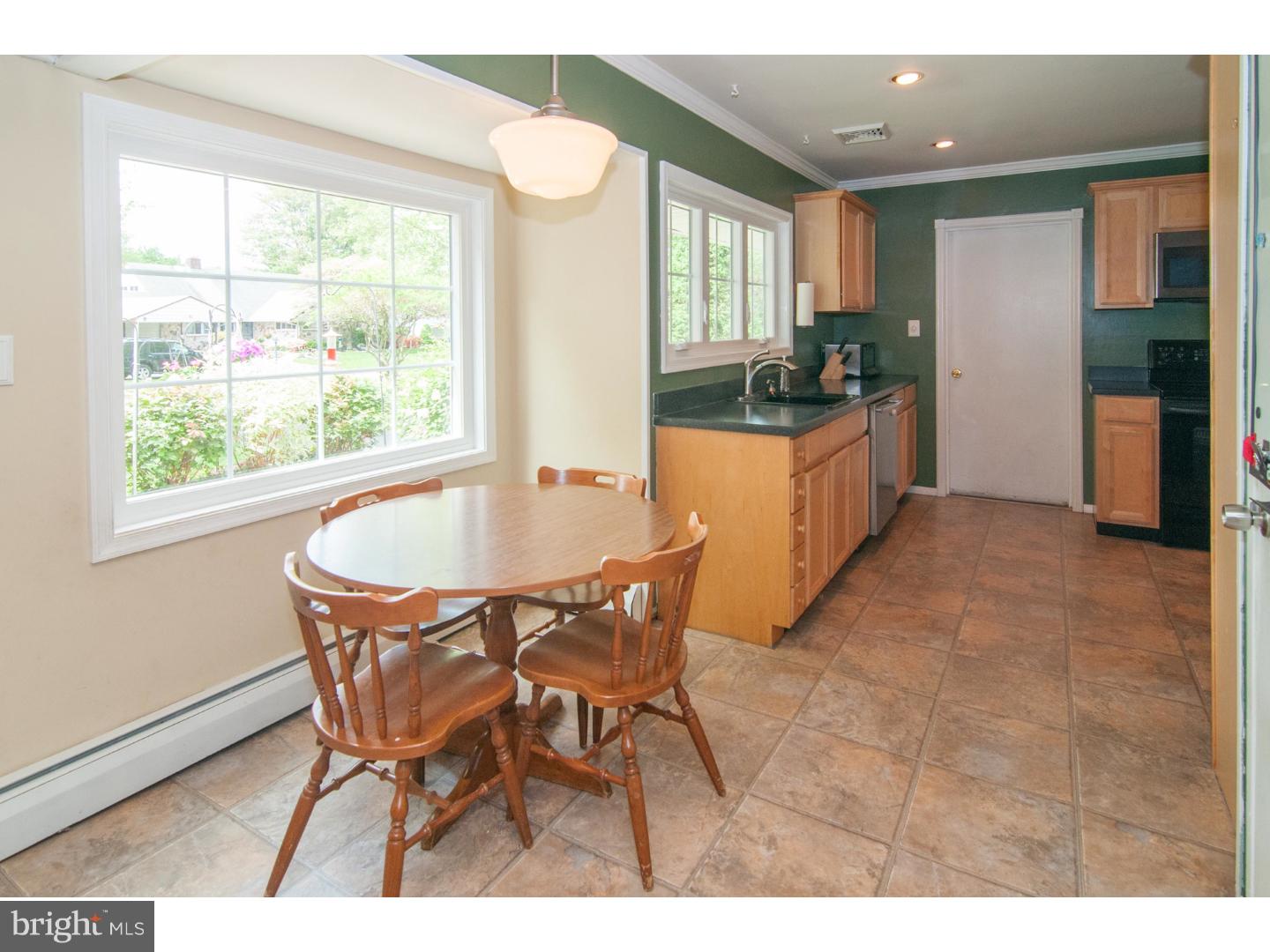 45 Spicebush Road Levittown, PA 19056 - Photo 9 of 25 Breakfast Room