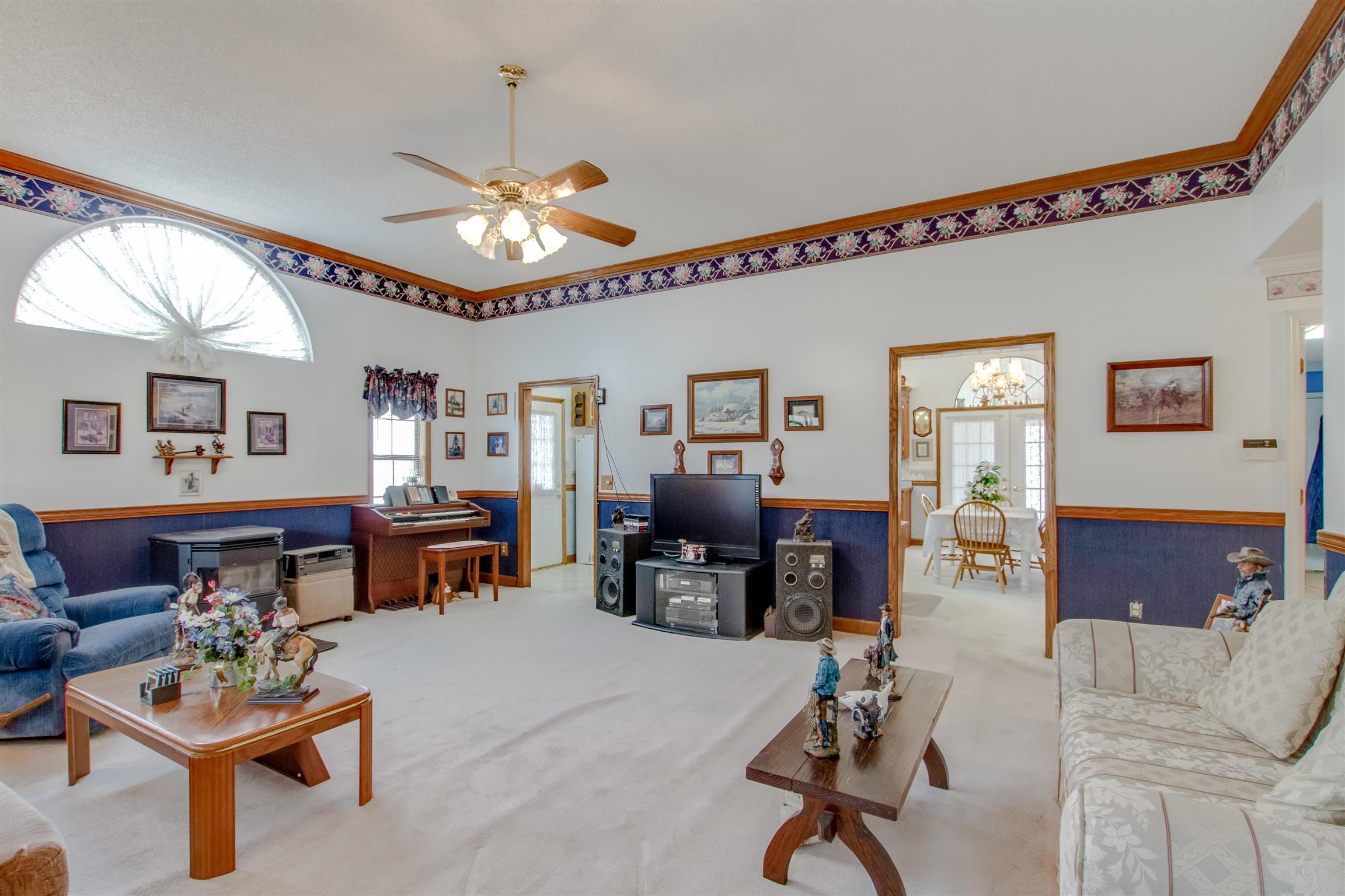 2284 Murray-Kittrell Road Readyville, TN 37149 - Photo 17 of 30 Living room with pellet stove