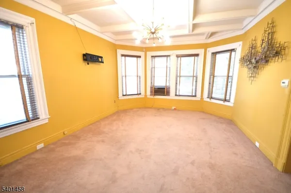 $1,900 | 572 East 25th Street, Unit 1, Paterson, NJ 07514