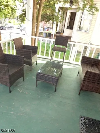 $1,900 | 572 East 25th Street, Unit 1, Paterson, NJ 07514