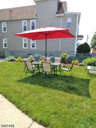 $1,900 | 572 East 25th Street, Unit 1, Paterson, NJ 07514