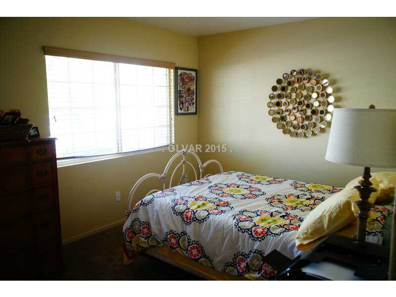 206 Camelback Ridge Avenue Henderson, NV 89012 - Photo 12 of 15 Property Photo.