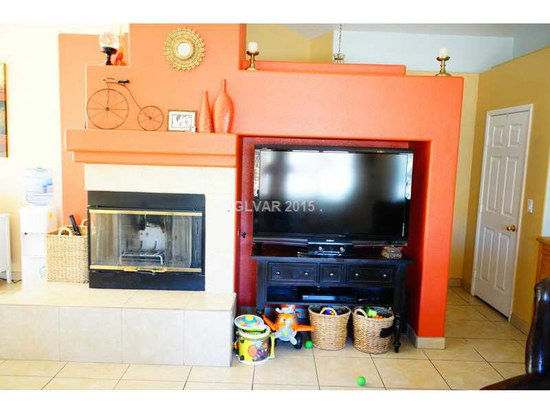 206 Camelback Ridge Avenue Henderson, NV 89012 - Photo 5 of 15 Property Photo.