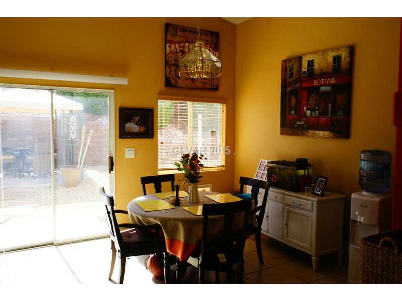 206 Camelback Ridge Avenue Henderson, NV 89012 - Photo 7 of 15 Property Photo.