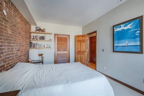 $465,000 | 231 Main Street, Unit 3R, Northampton, MA 01060