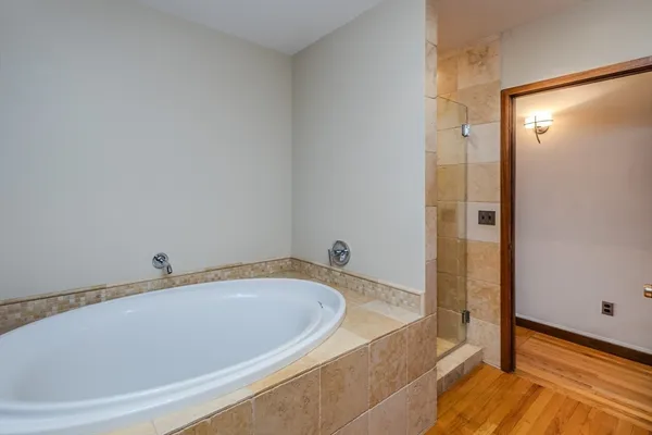 $465,000 | 231 Main Street, Unit 3R, Northampton, MA 01060