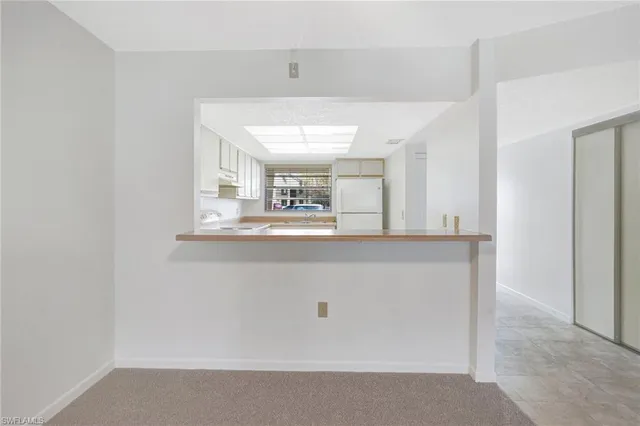 $199,995 | 151 Cypress Way East, Unit D3, Naples, FL 34110