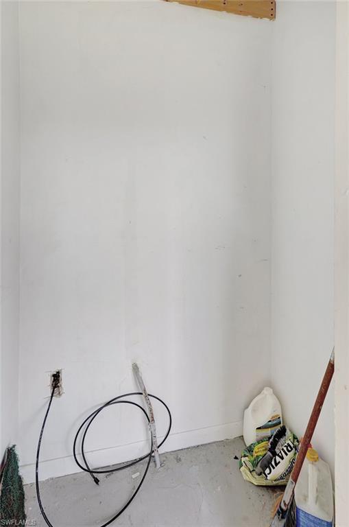 151 Cypress Way East, Unit D3 Naples, FL 34110 - Photo 33 of 46