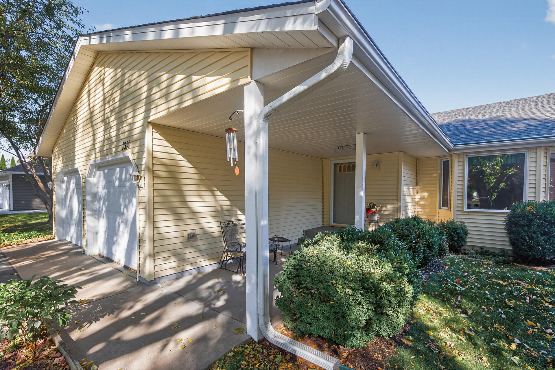 1311 Fallbrook Lane Woodbury, MN 55125 - Photo 5 of 34