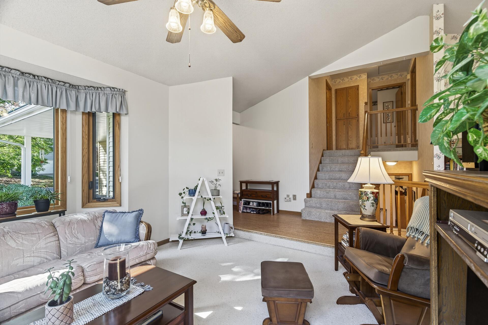 1311 Fallbrook Lane Woodbury, MN 55125 - Photo 7 of 34