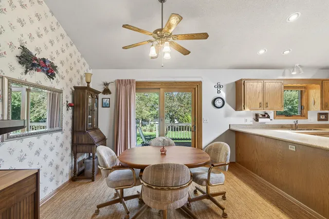 $400,000 | 1311 Fallbrook Lane, Woodbury, MN 55125