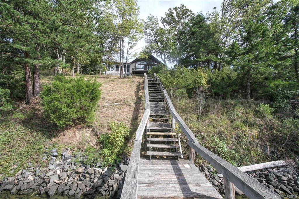 18208 Hideaway Road Charlotte, NC 28278 - Photo 6 of 23 Gallery Image 6