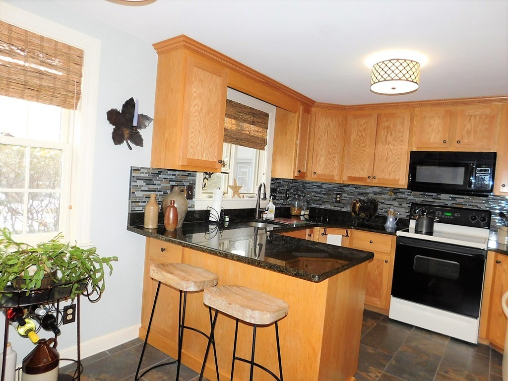 21 Coach Road, Unit 21 Exeter, NH 03833 - Photo 3 of 18 Gallery Image 3