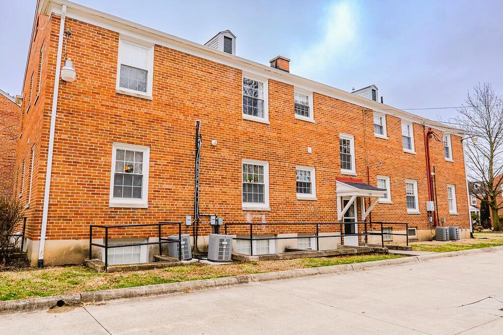 1531 North Plum Street, Unit D Springfield, OH 45504 - Photo 18 of 21 DSC04468-Enhanced-NR