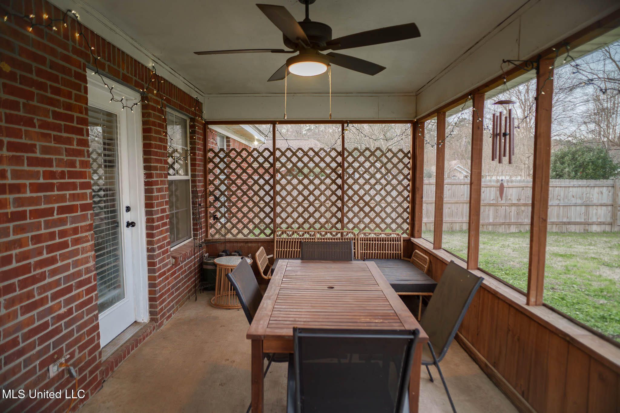 424 Timber Ridge Way Brandon, MS 39047 - Photo 21 of 27 back porch 4