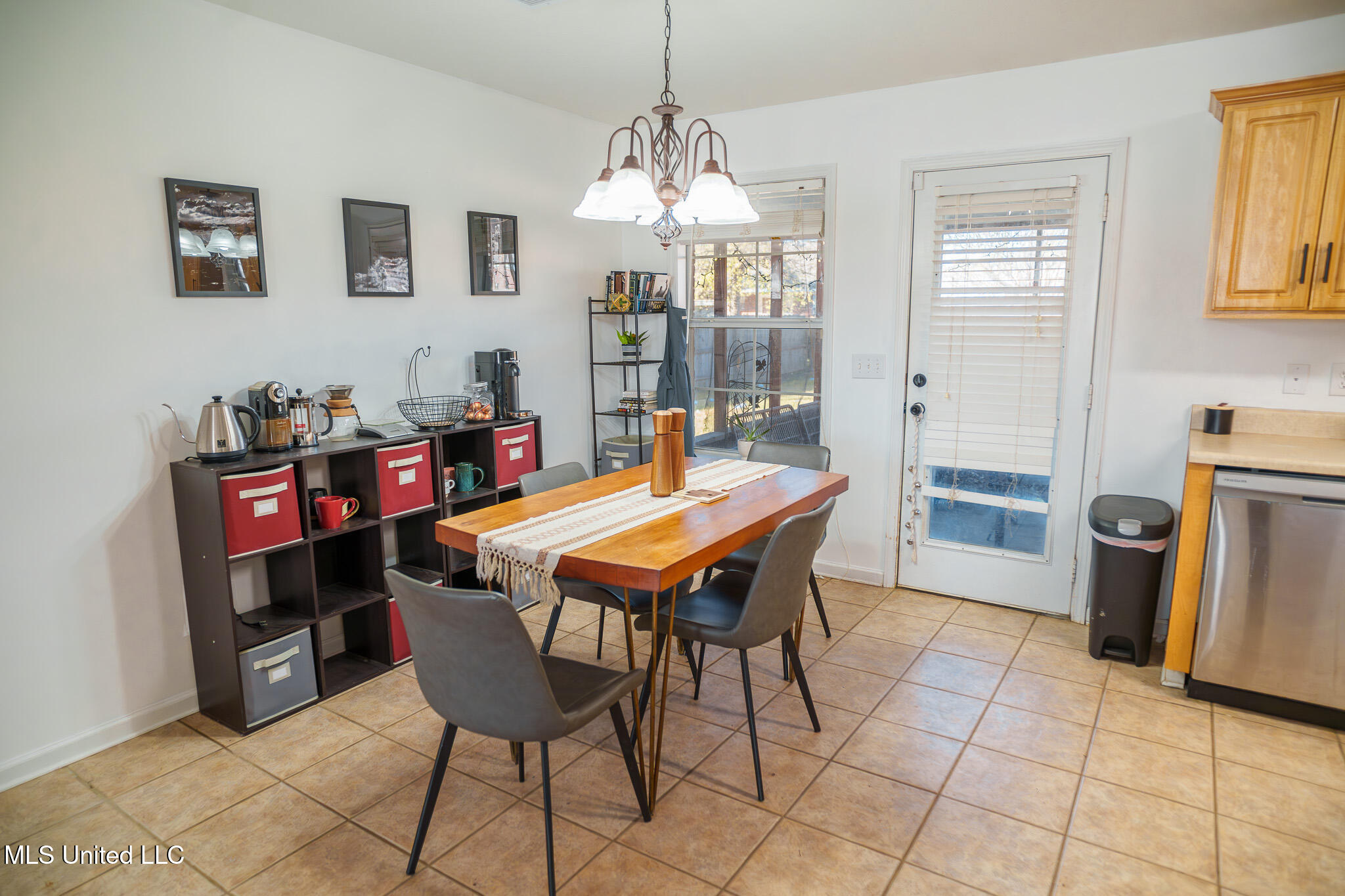 424 Timber Ridge Way Brandon, MS 39047 - Photo 6 of 28 DSC05443-Enhanced-NR