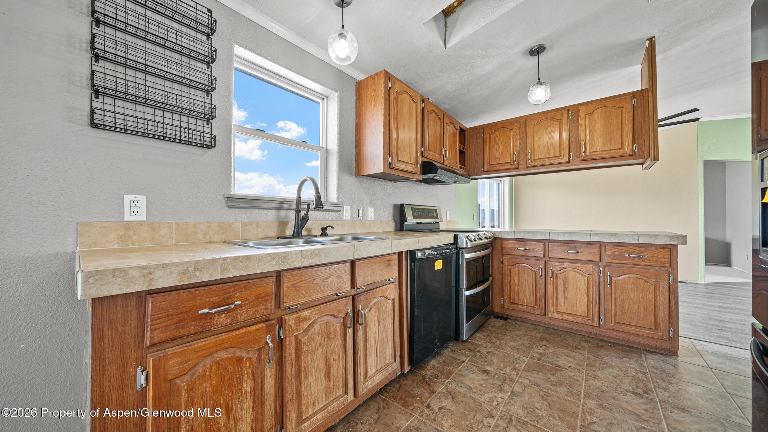 1300 Quick Silver Way Rifle, CO 81650 - Photo 6 of 35 Kitchen